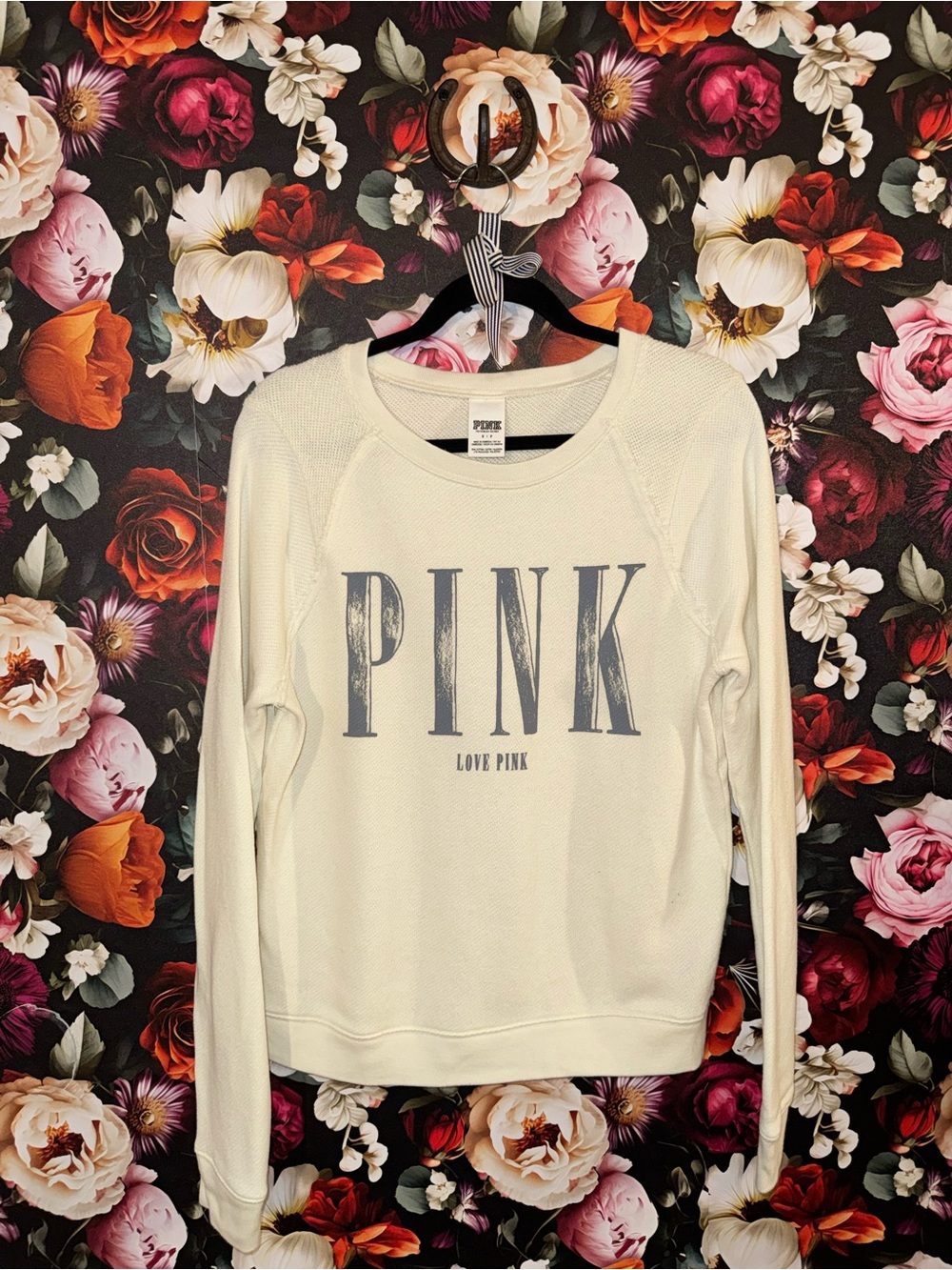NWOT PINK Victoria's Secret Cream Long-Sleeve Logo Sweatshirt with Gray Print, S